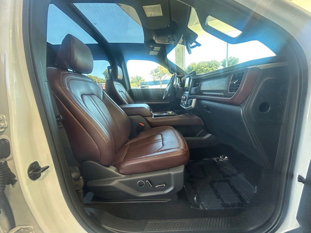 Certified 2023 Ford Expedition Limited image 26