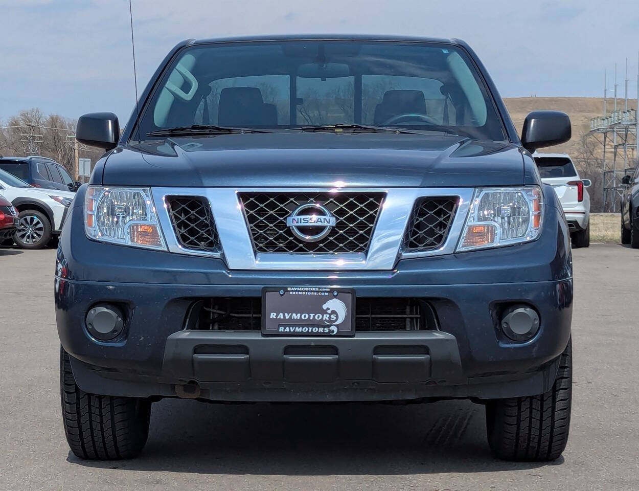 Used 2019 Nissan Frontier SV AWD/4WD image 7