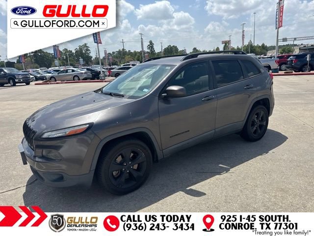 Used 2018 Jeep Cherokee Latitude w/ Altitude Package FWD image 6