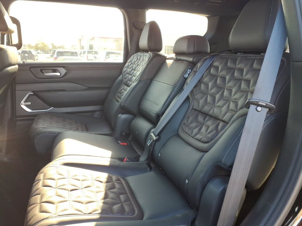 New 2026 Nissan Armada Platinum AWD/4WD image 34