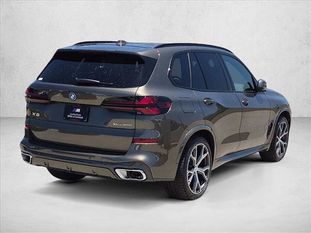 New 2026 BMW X5 xDrive50e w/ M Sport Package AWD/4WD image 2