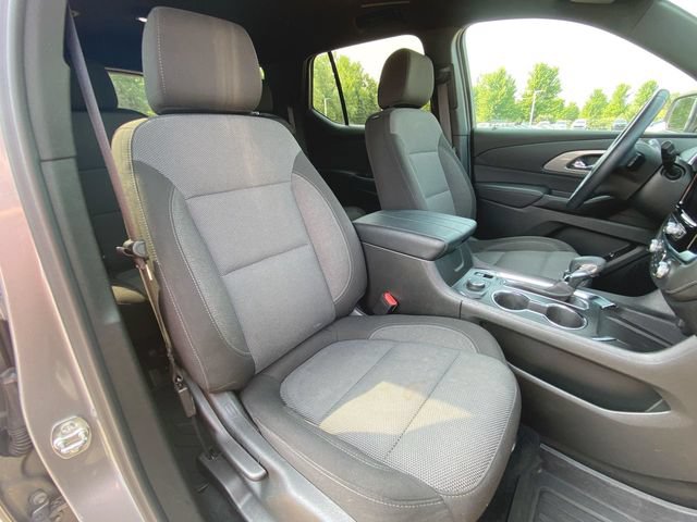 Used 2023 Chevrolet Traverse LT FWD image 26