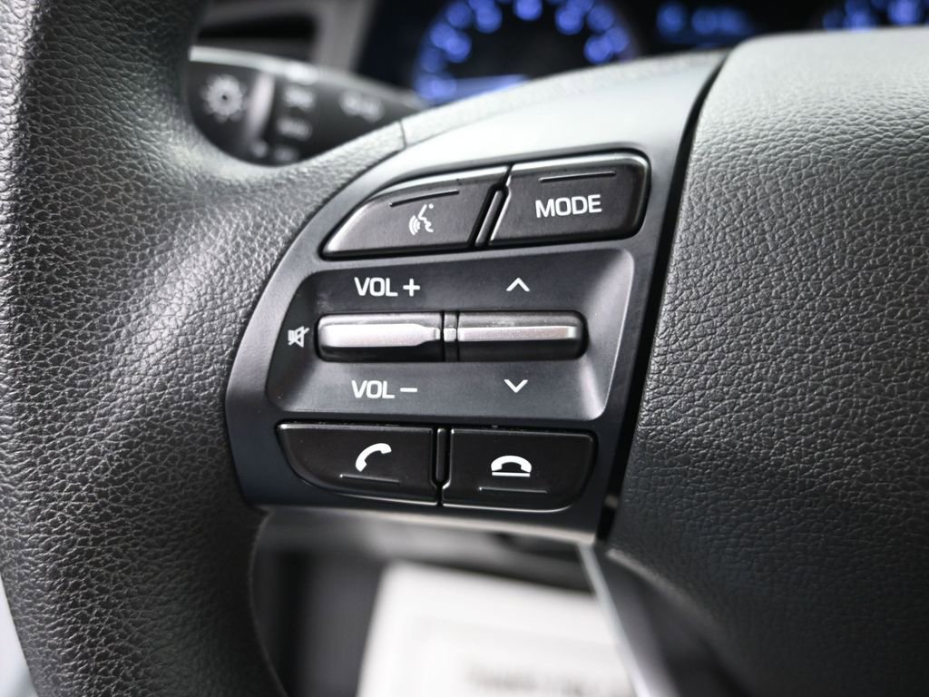 Used 2020 Hyundai Elantra SEL w/ Winter Weather Package image 27