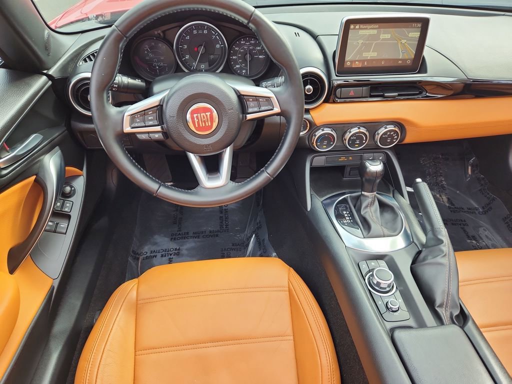 Used 2018 FIAT 124 Spider Lusso w/ Convenience Group image 4