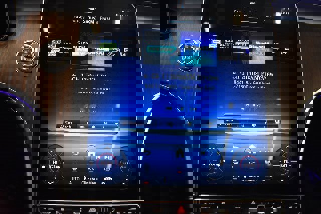 New 2026 Mercedes-Benz C 300 4MATIC Sedan image 8