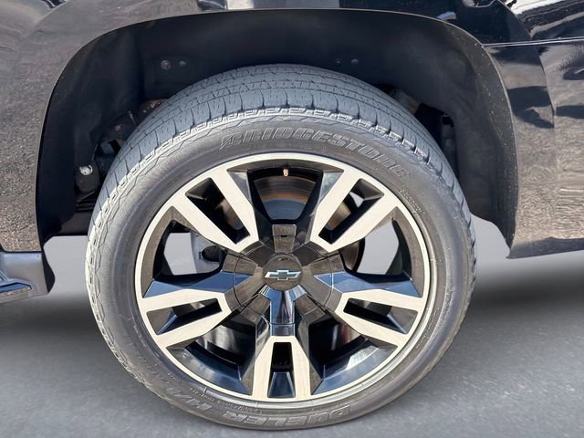 Used 2019 Chevrolet Suburban Premier image 10