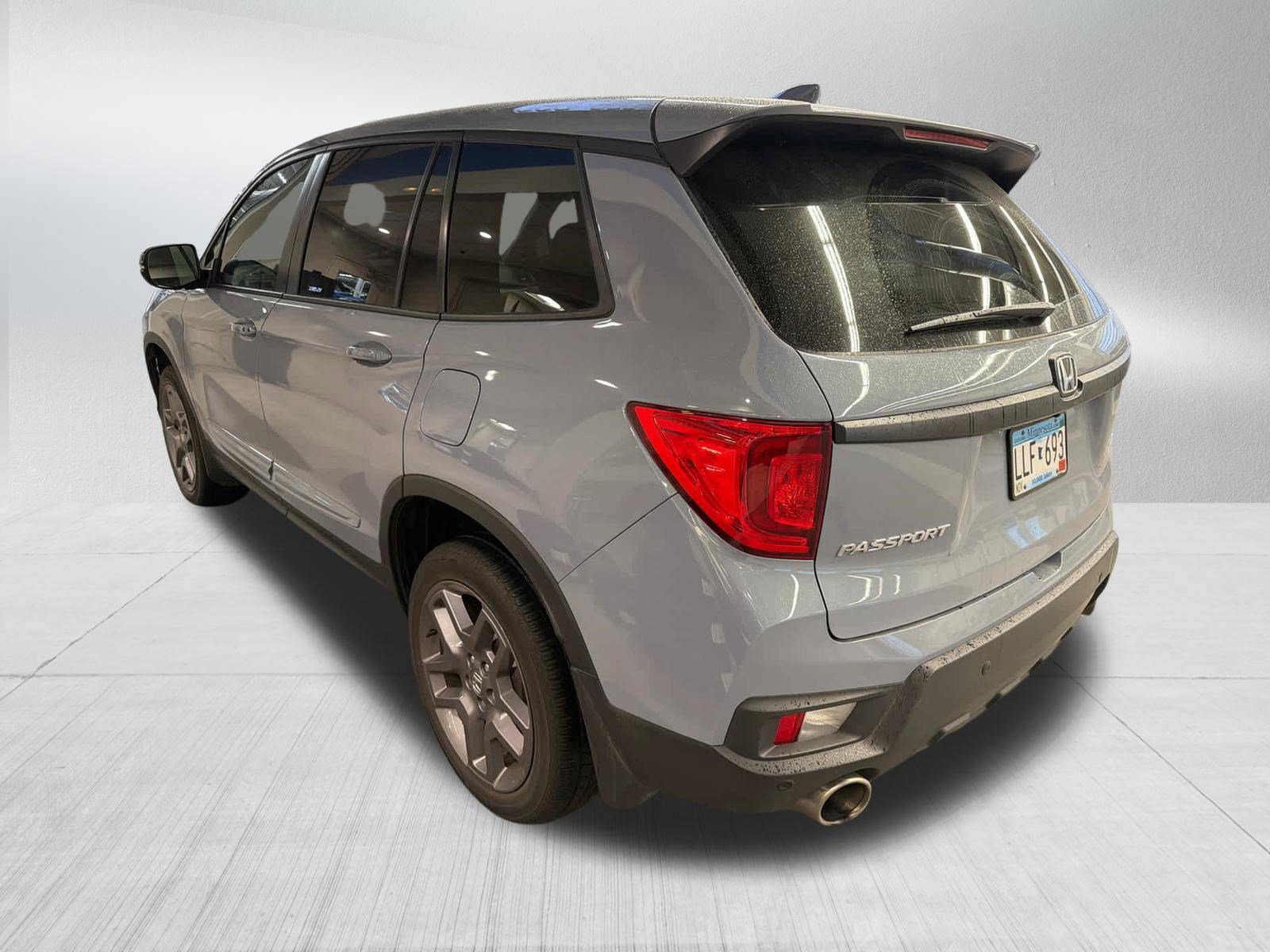 Used 2023 Honda Passport EX-L image 9