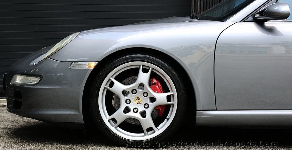 Used 2005 Porsche 911 Carrera S RWD image 15