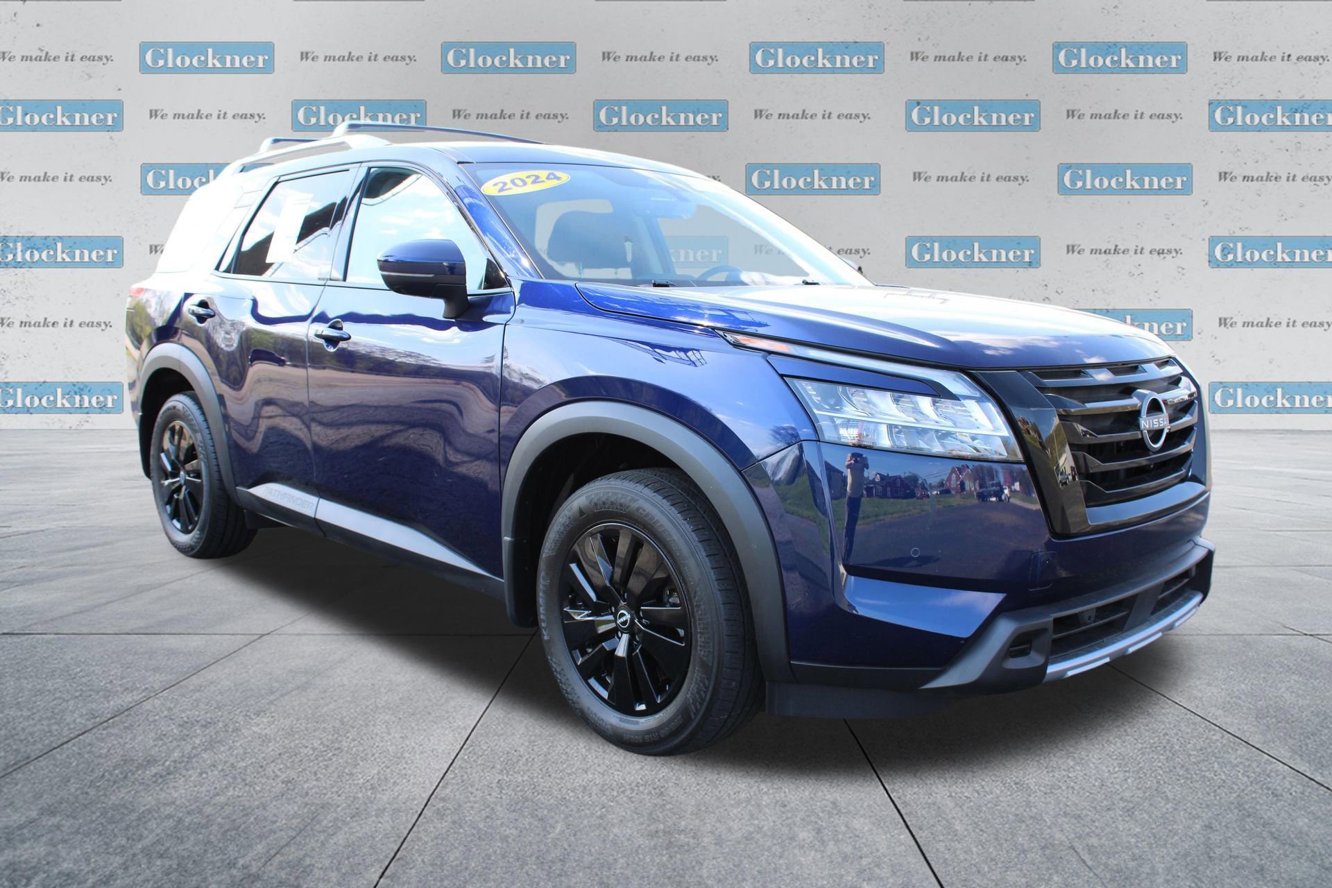 Used 2024 Nissan Pathfinder SL w/ Cargo Package AWD/4WD image 3