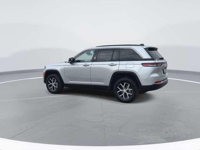 New 2024 Jeep Grand Cherokee Limited w/ Trailer Tow Package AWD/4WD image 6