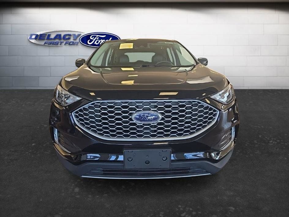 Used 2023 Ford Edge SEL w/ Convenience Package image 10