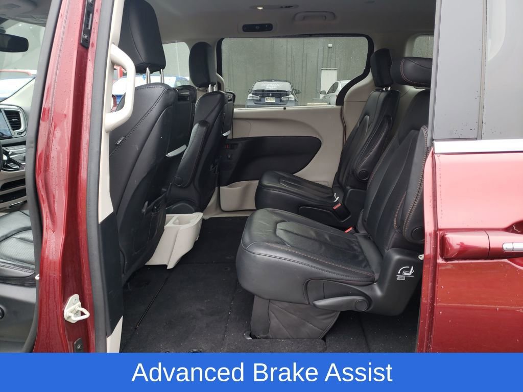 Used 2020 Chrysler Pacifica Touring-L Plus w/ Advanced Safetytec Group image 28