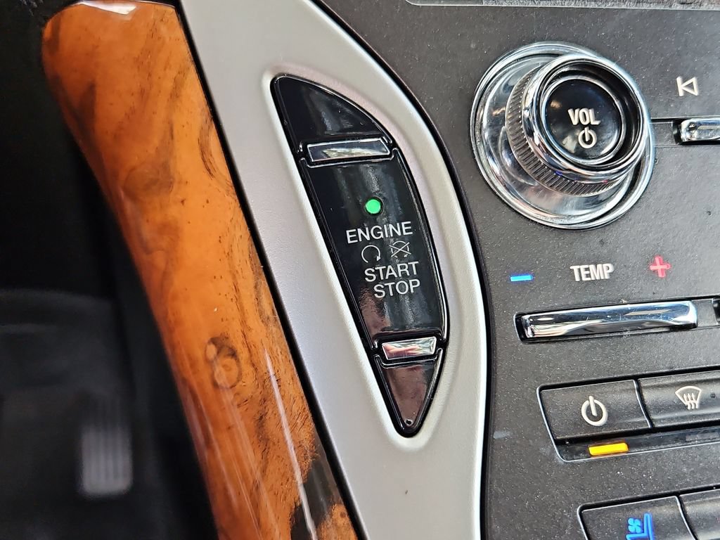 Used 2020 Lincoln Nautilus Reserve AWD/4WD image 17