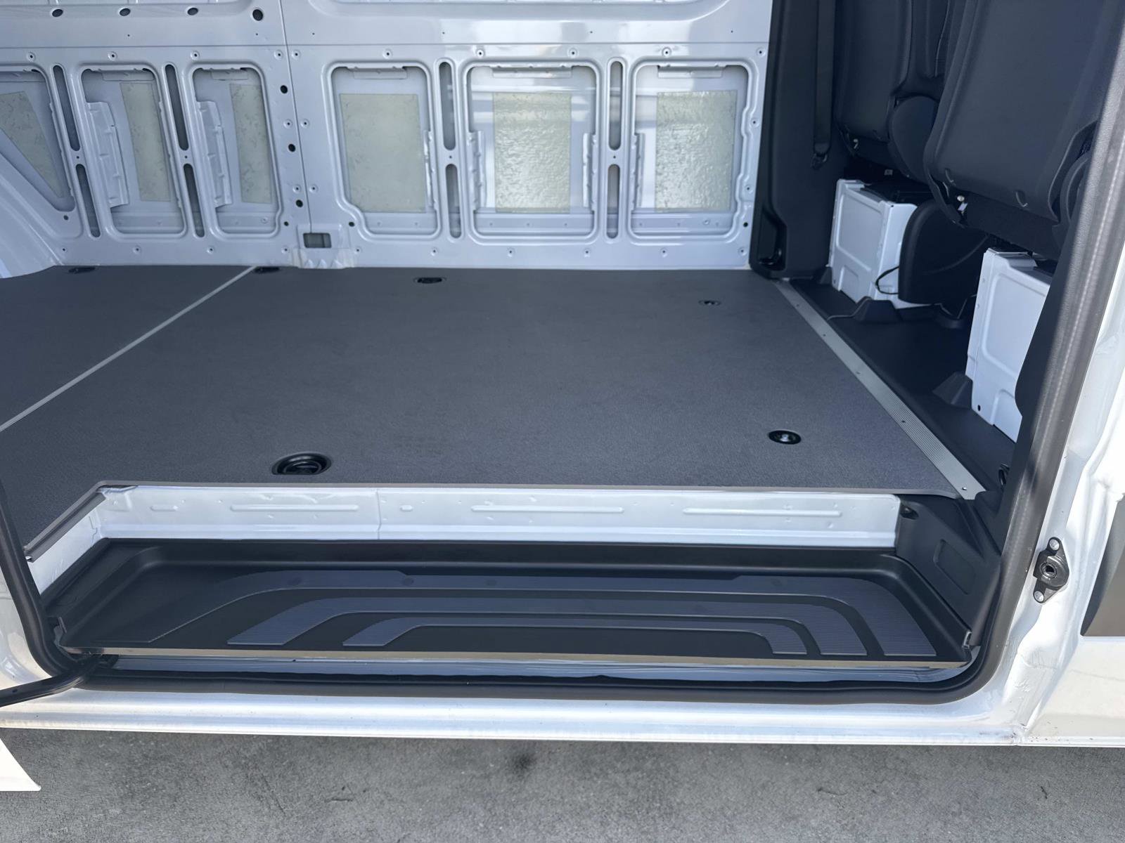 New 2025 Mercedes-Benz Sprinter 2500 image 4