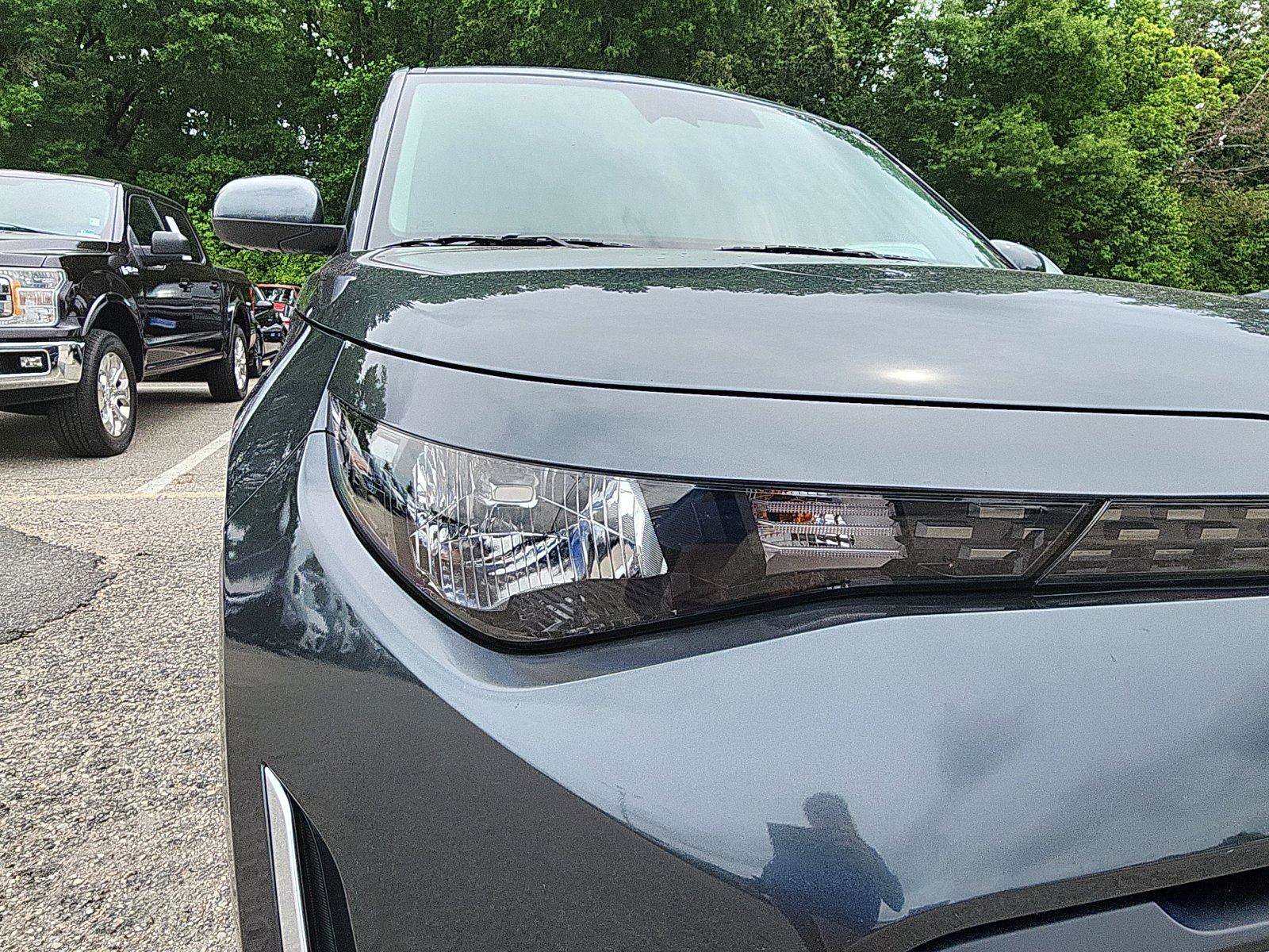 Used 2024 Kia Soul LX w/ Option Group 015 FWD image 9