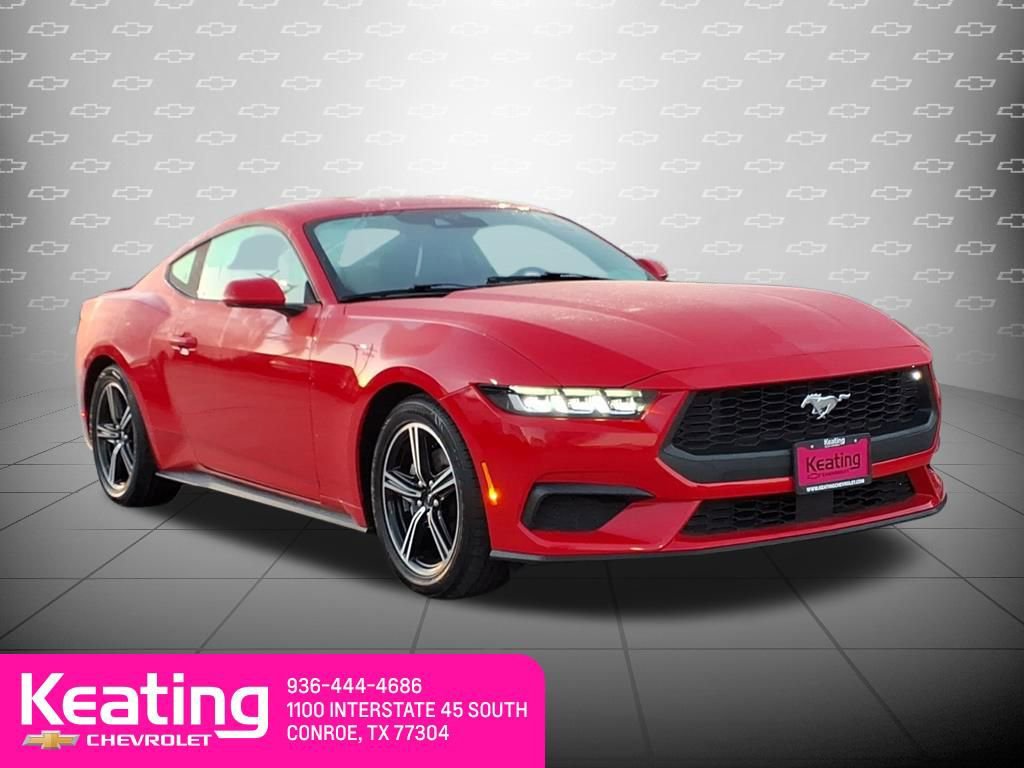 Used 2024 Ford Mustang Premium image 3