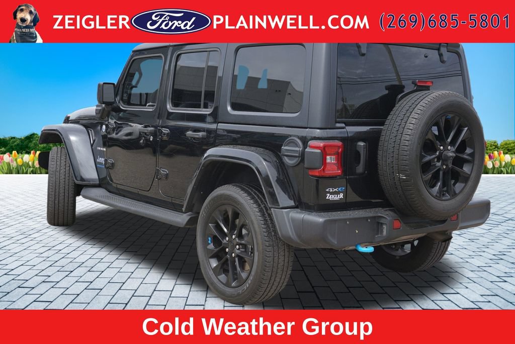Used 2023 Jeep Wrangler Unlimited Sahara w/ Cold Weather Group AWD/4WD image 3