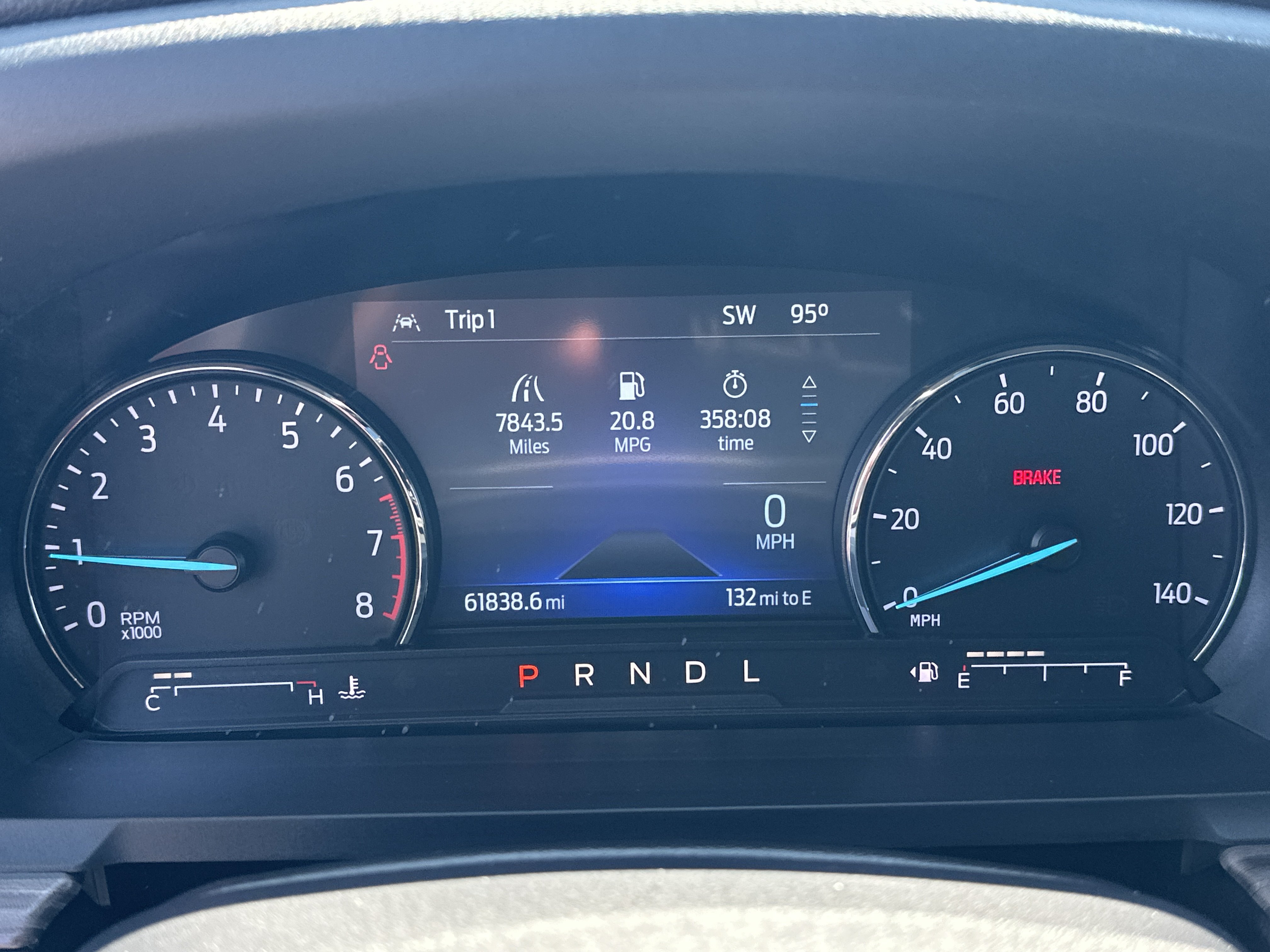 Used 2023 Ford Explorer Limited w/ Limited Technology Package RWD image 28