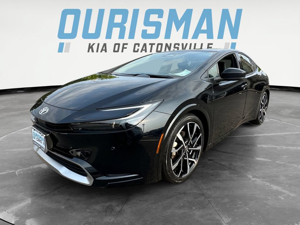 Used 2023 Toyota Prius Prime FWD image 2
