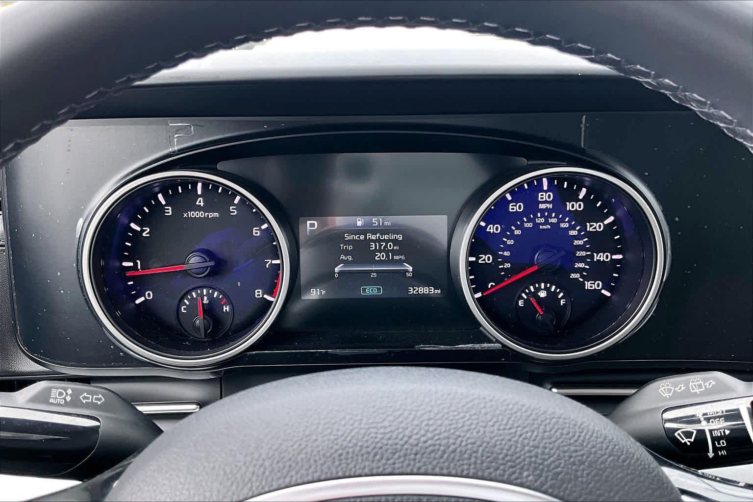 Certified 2023 Kia Carnival LX FWD image 24
