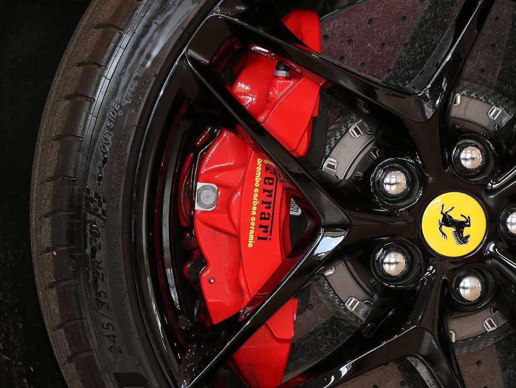 Certified 2024 Ferrari Roma image 12
