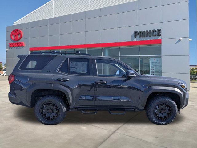 New 2026 Toyota 4Runner SR5 AWD/4WD image 3
