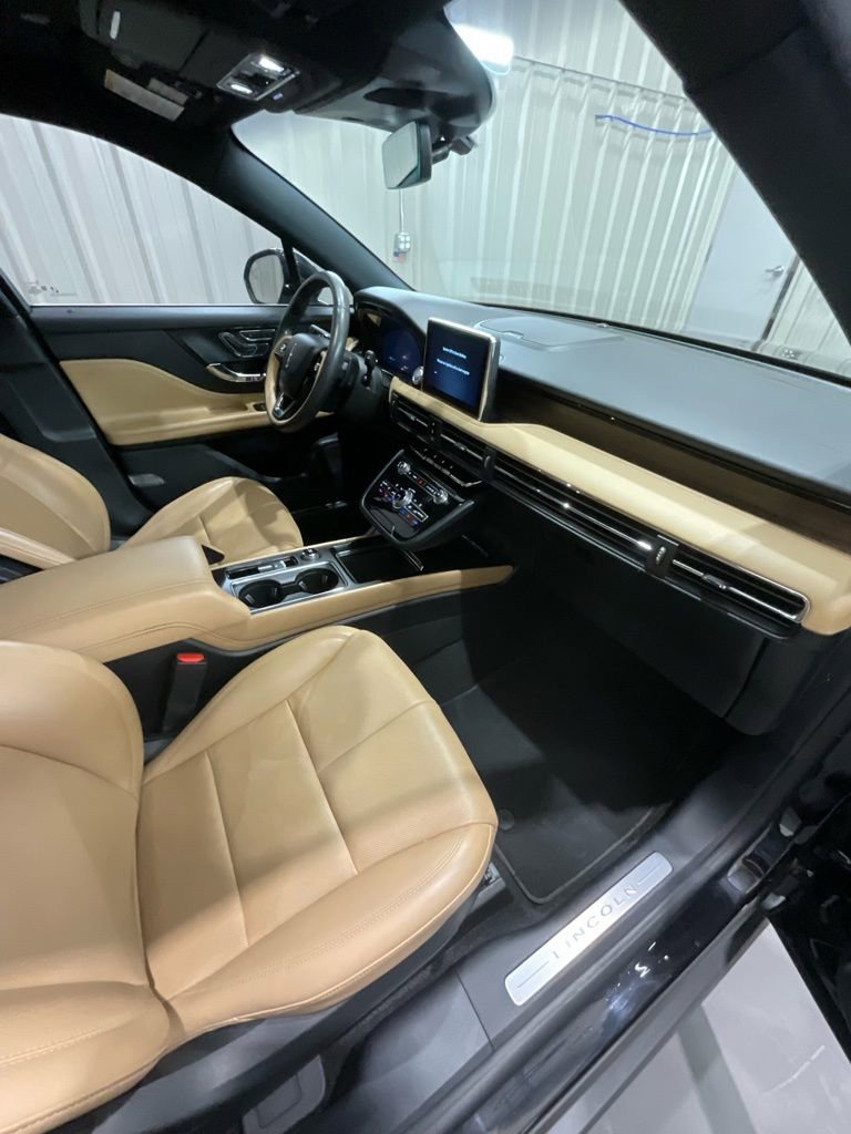 Used 2021 Lincoln Corsair Reserve w/ Equipment Group 201A image 14