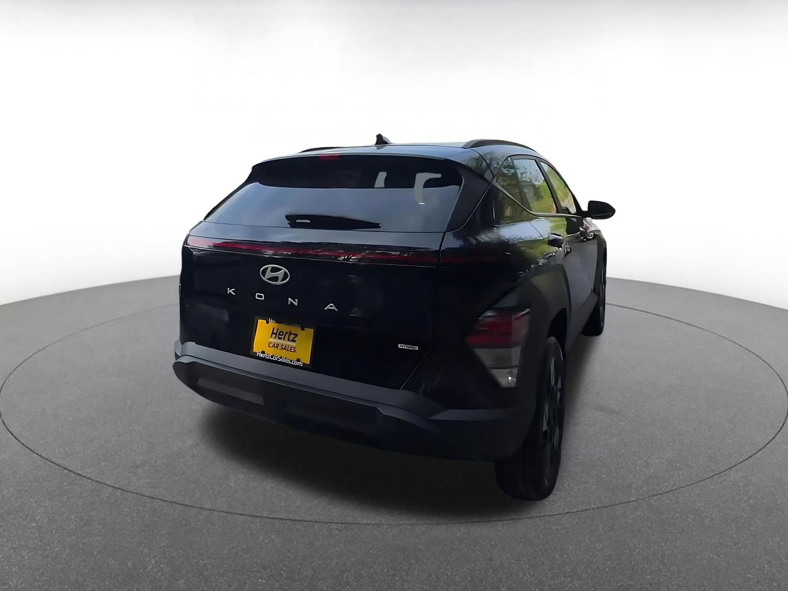 Used 2025 Hyundai Kona SEL image 14