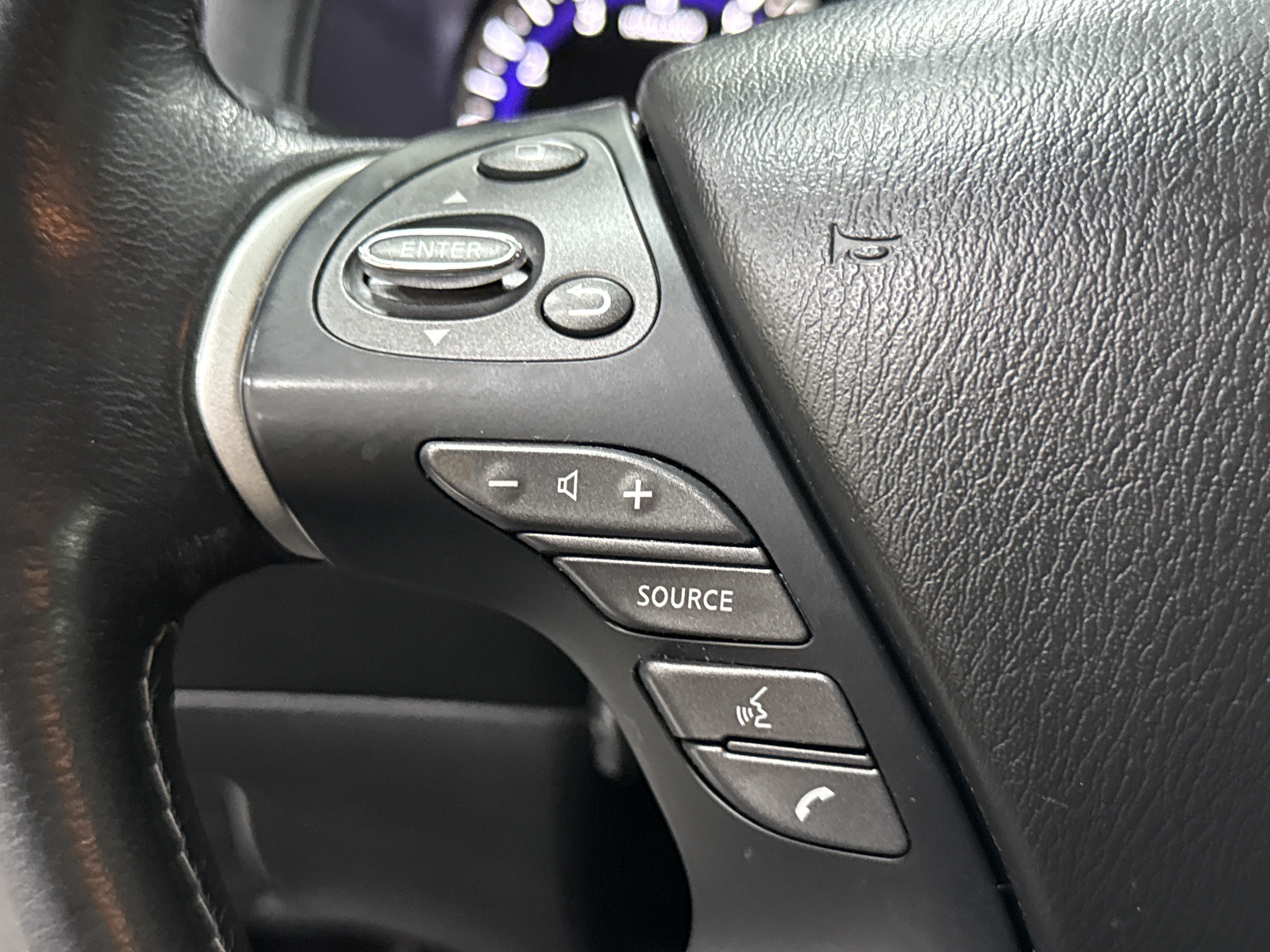 Used 2019 INFINITI QX60 Luxe w/ Essential Package FWD image 20