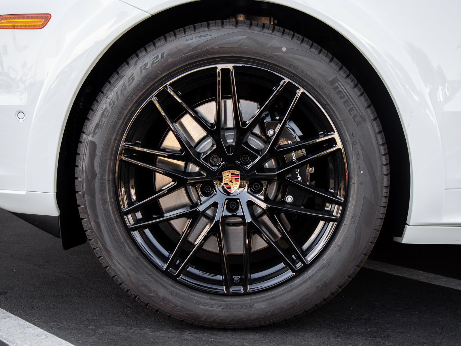 New 2026 Porsche Cayenne GTS AWD/4WD image 13