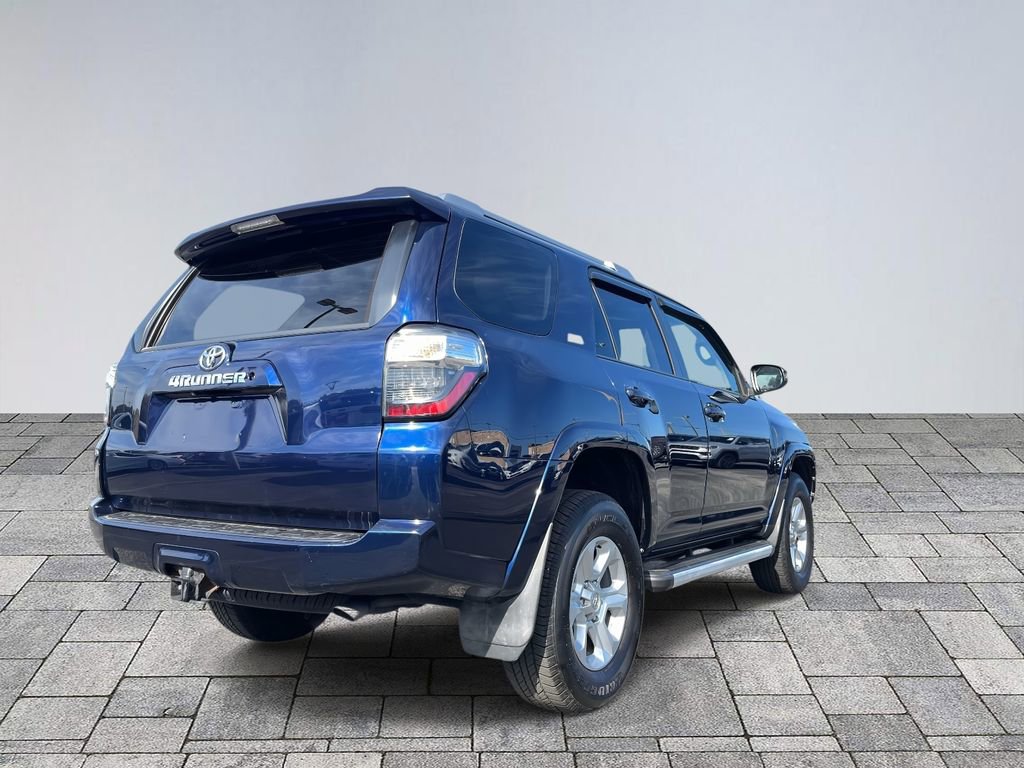 Used 2017 Toyota 4Runner SR5 Premium image 7