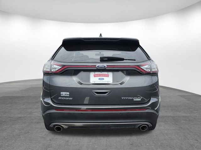 Used 2018 Ford Edge Titanium w/ Cold Weather Package FWD image 5