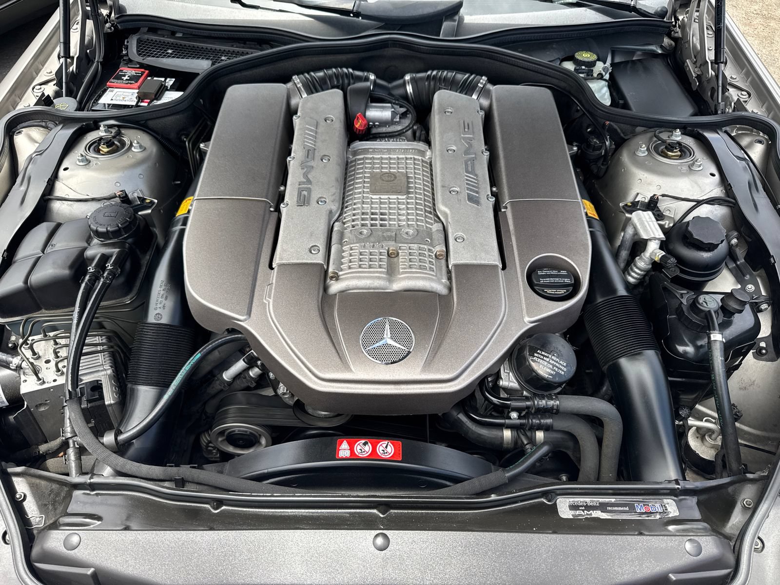Used 2005 Mercedes-Benz SL 55 AMG image 8
