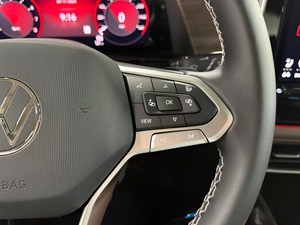 New 2025 Volkswagen Atlas SEL image 14