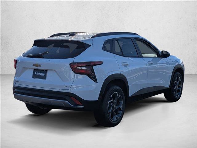 New 2026 Chevrolet Trax LT w/ Sunroof Package image 2