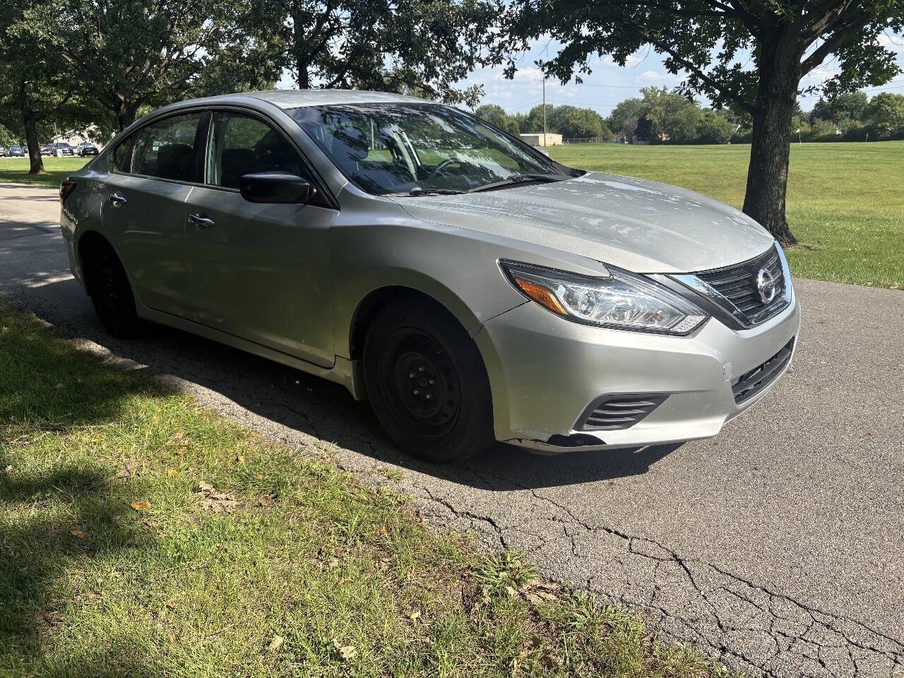 Used 2017 Nissan Altima 2.5 S w/ Power Driver Seat Package FWD image 6