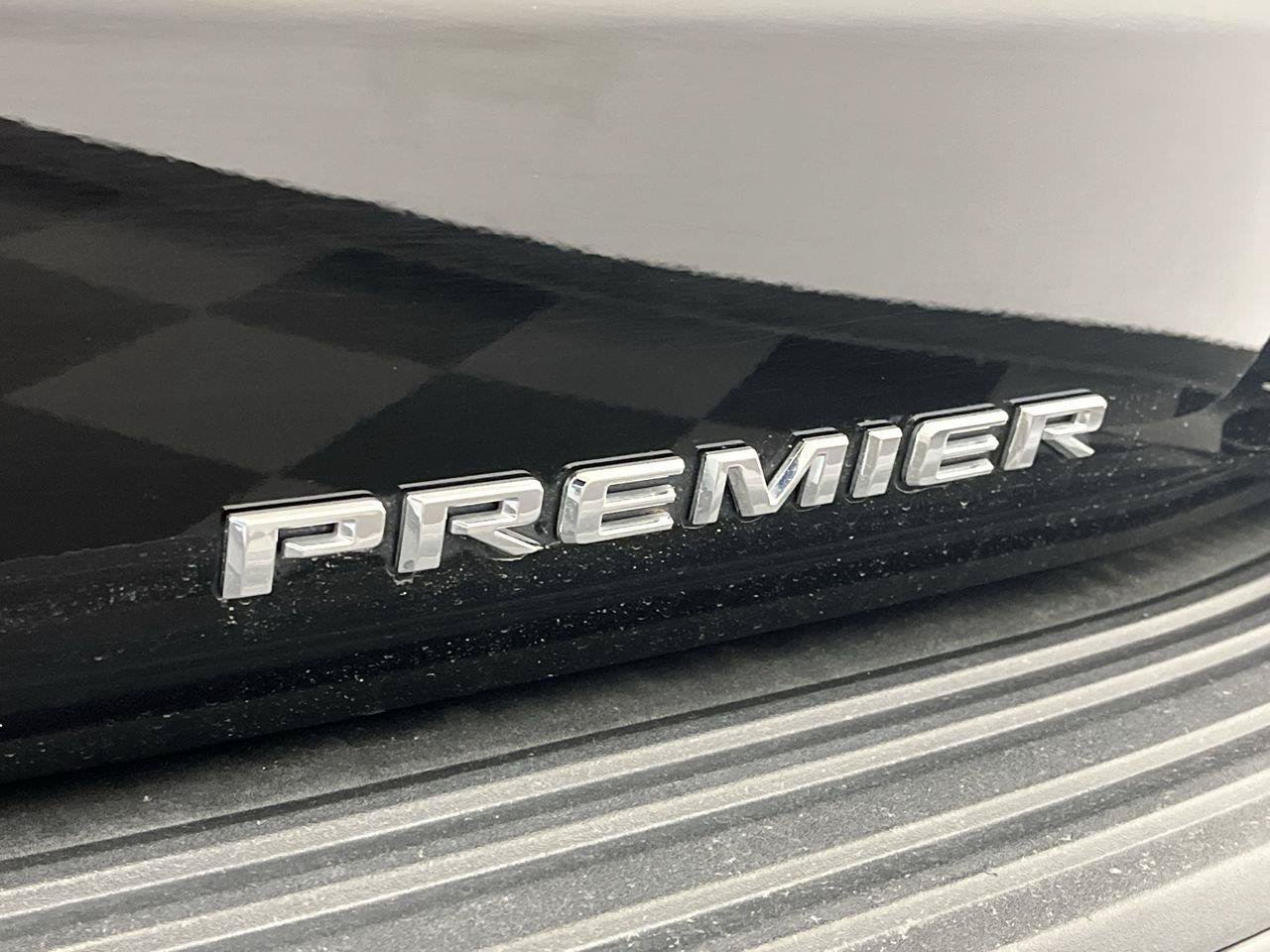 Certified 2024 Chevrolet Tahoe Premier AWD/4WD image 34
