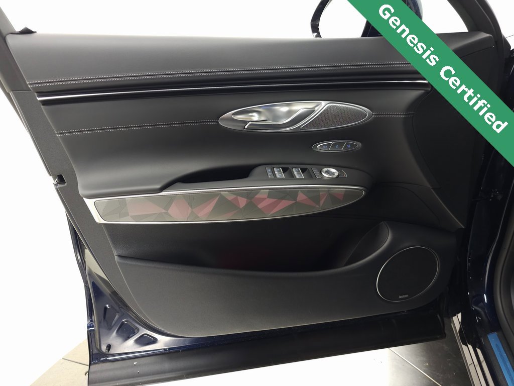 Used 2025 Genesis GV70 3.5T Sport w/ Sport Advanced Package image 13
