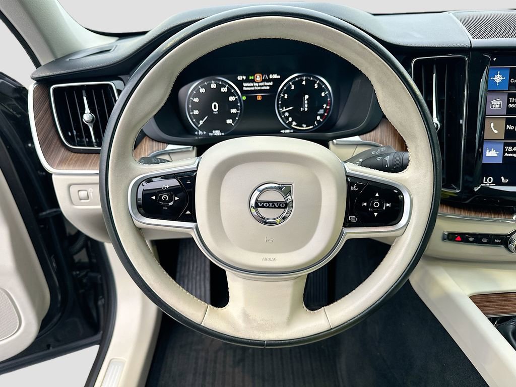 Used 2020 Volvo XC60 T5 Inscription w/ Protection Package Premier image 11
