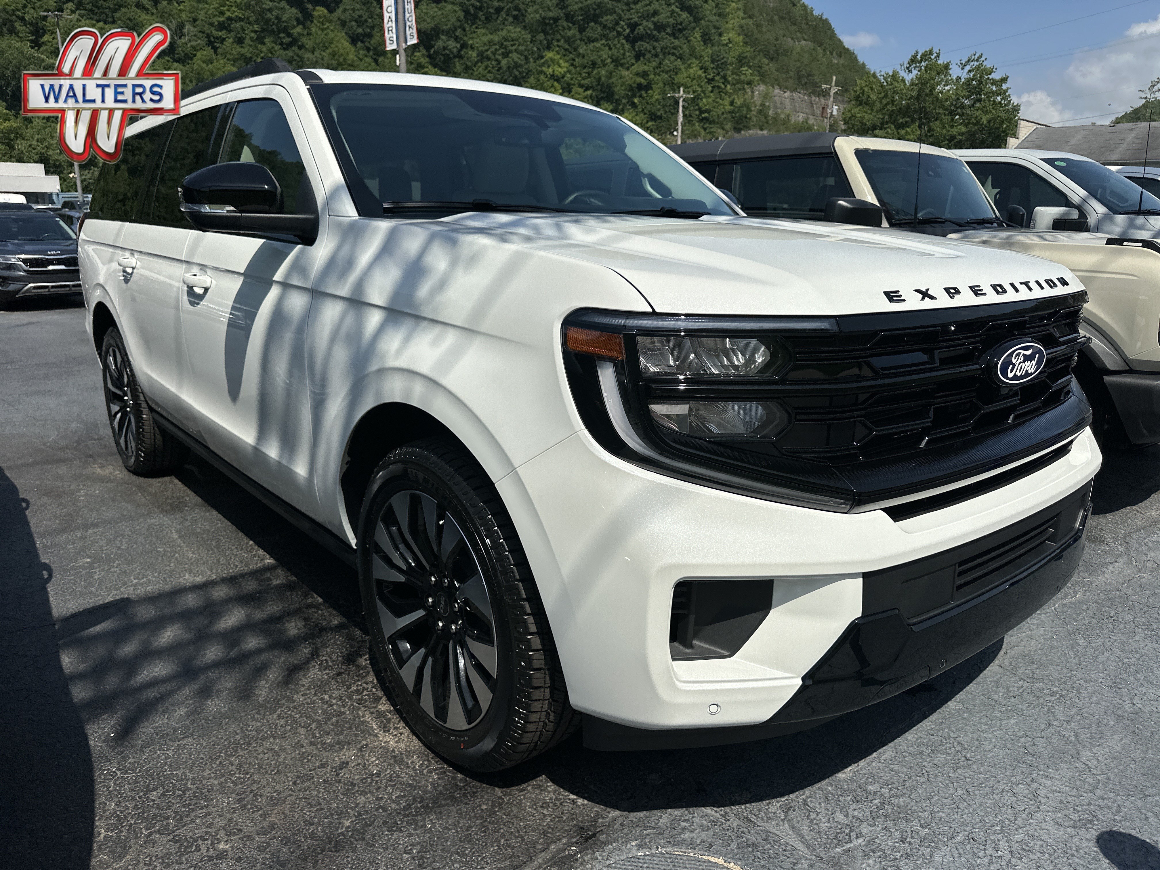 New 2027 Ford Expedition Max Platinum