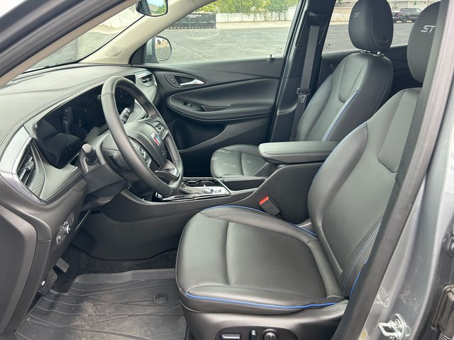 Used 2025 Buick Encore GX Sport Touring w/ Advanced Technology Package AWD/4WD image 26