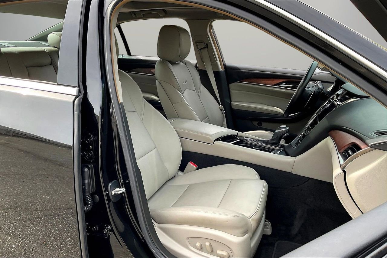 Used 2016 Cadillac CTS Luxury image 25