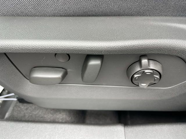 New 2026 Buick Envision Avenir image 12