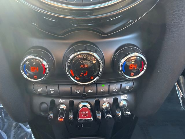 Used 2019 MINI Cooper S image 17