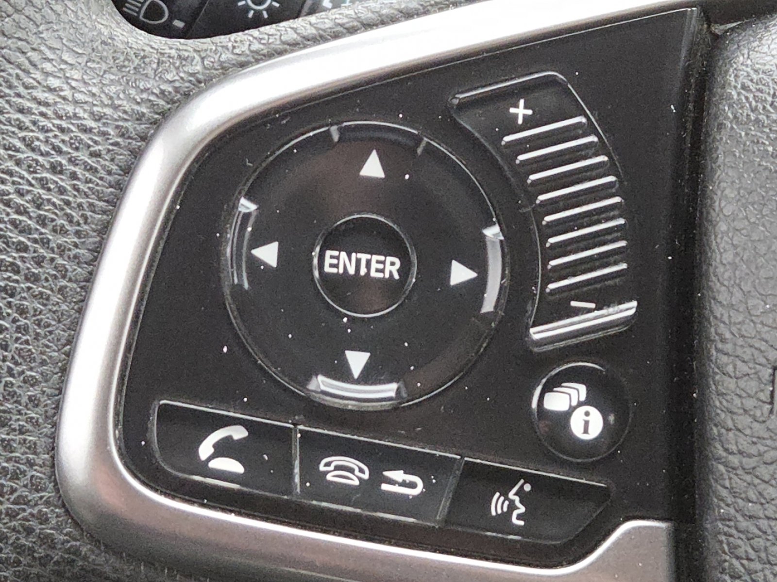 Used 2018 Honda CR-V EX image 34