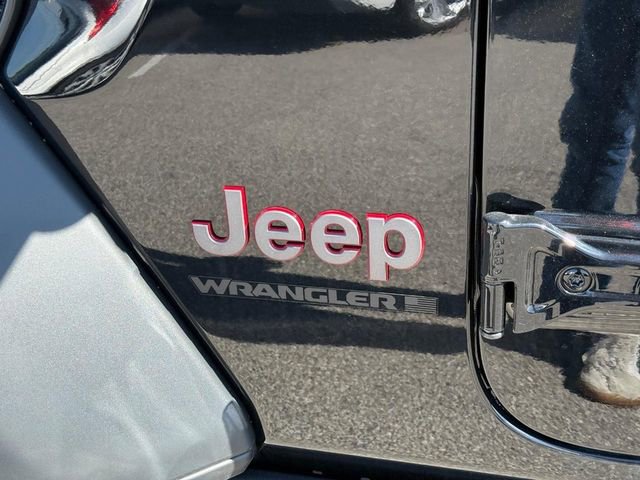 New 2025 Jeep Wrangler Rubicon AWD/4WD image 11