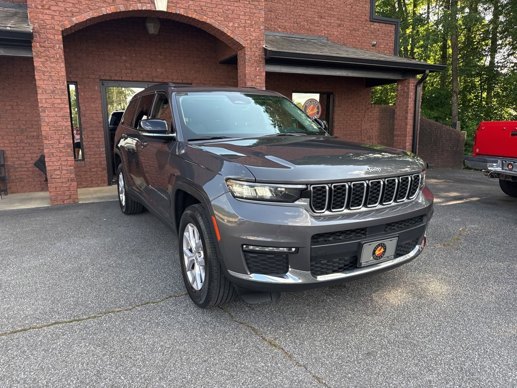 Used 2022 Jeep Grand Cherokee L Limited image 12