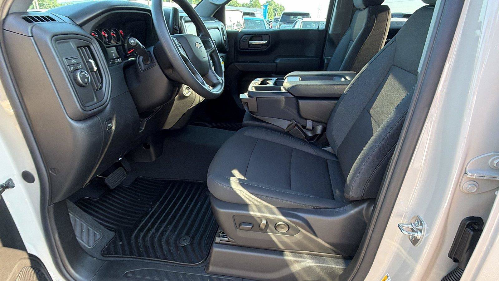 New 2026 Chevrolet Silverado 1500 Custom w/ Turbomax Blackout Package RWD image 13