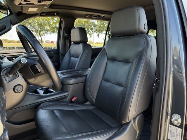Used 2021 Chevrolet Suburban LT w/ LT Signature Package AWD/4WD image 26