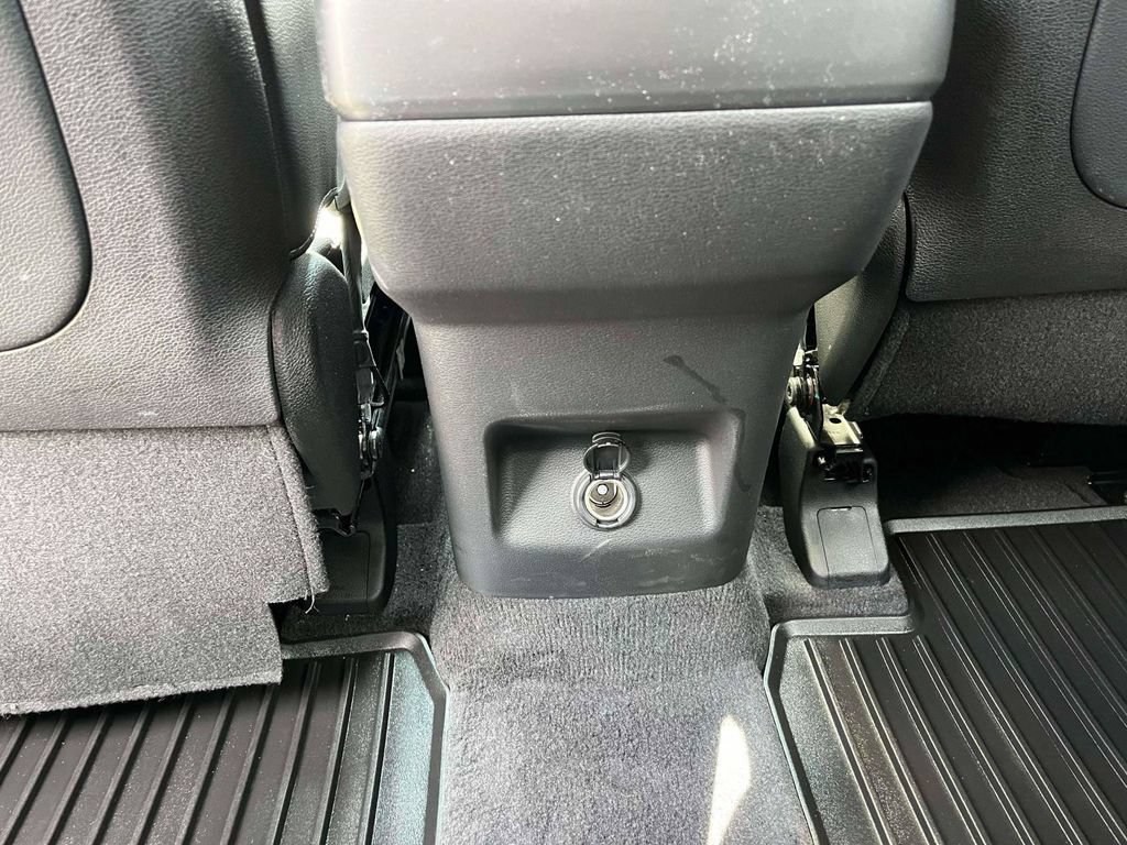 Used 2024 Kia Telluride SX w/ Towing Package AWD/4WD image 4